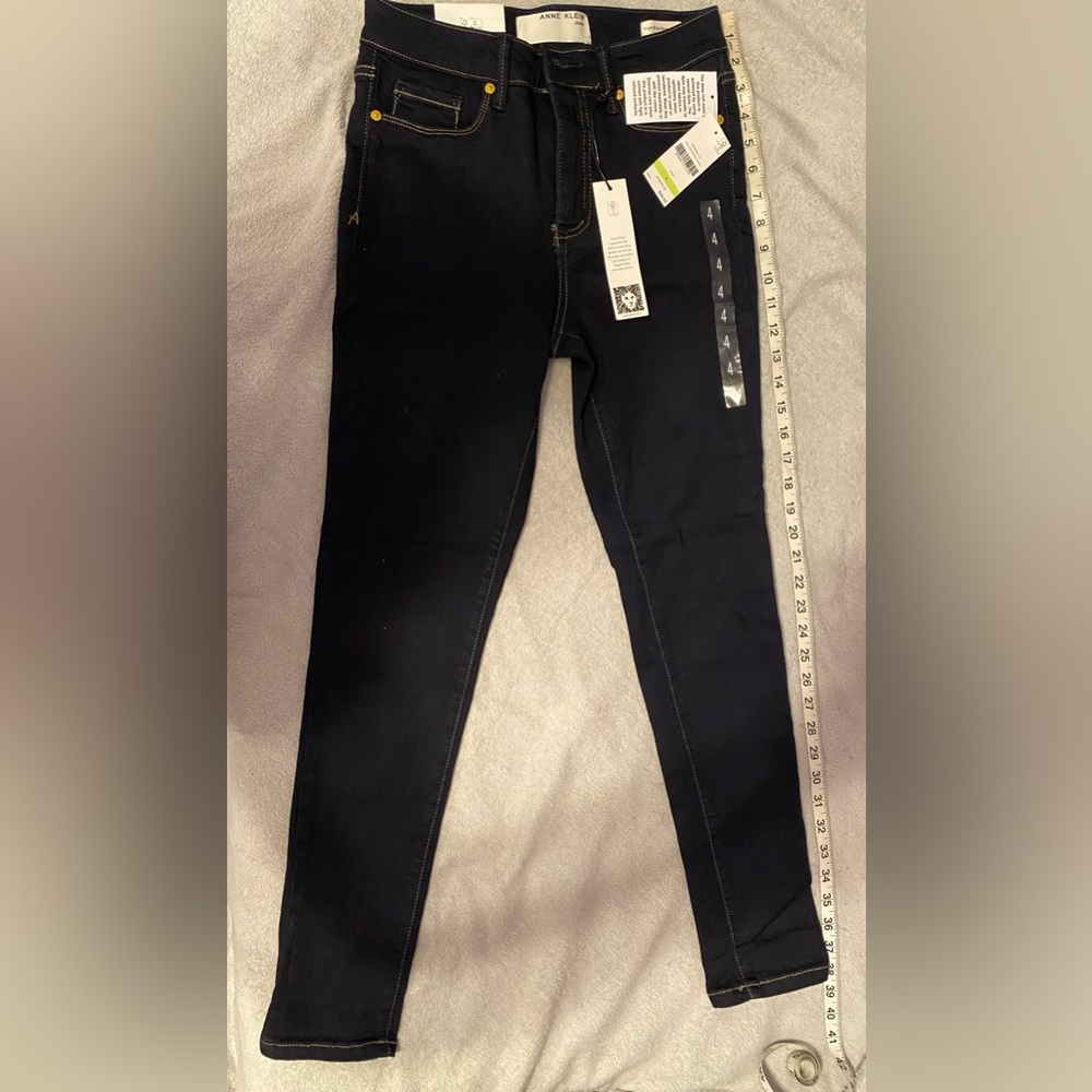 NWT Anne Klein Jeans Size 4